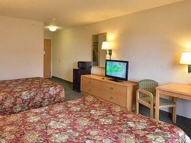 Photo of Bedroom in Paw Paw