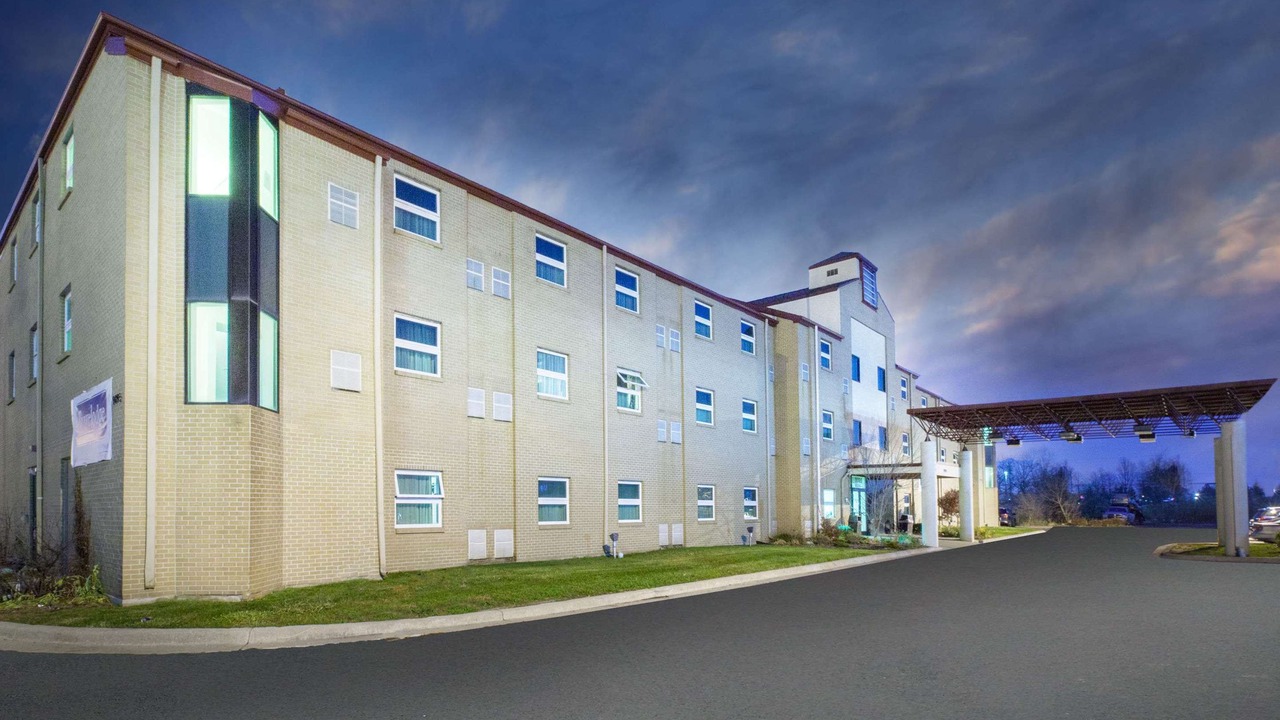 Photo of Buildings in Romulus
