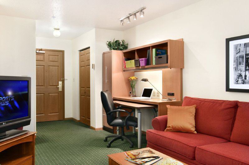 Photo of Livingroom in Livonia