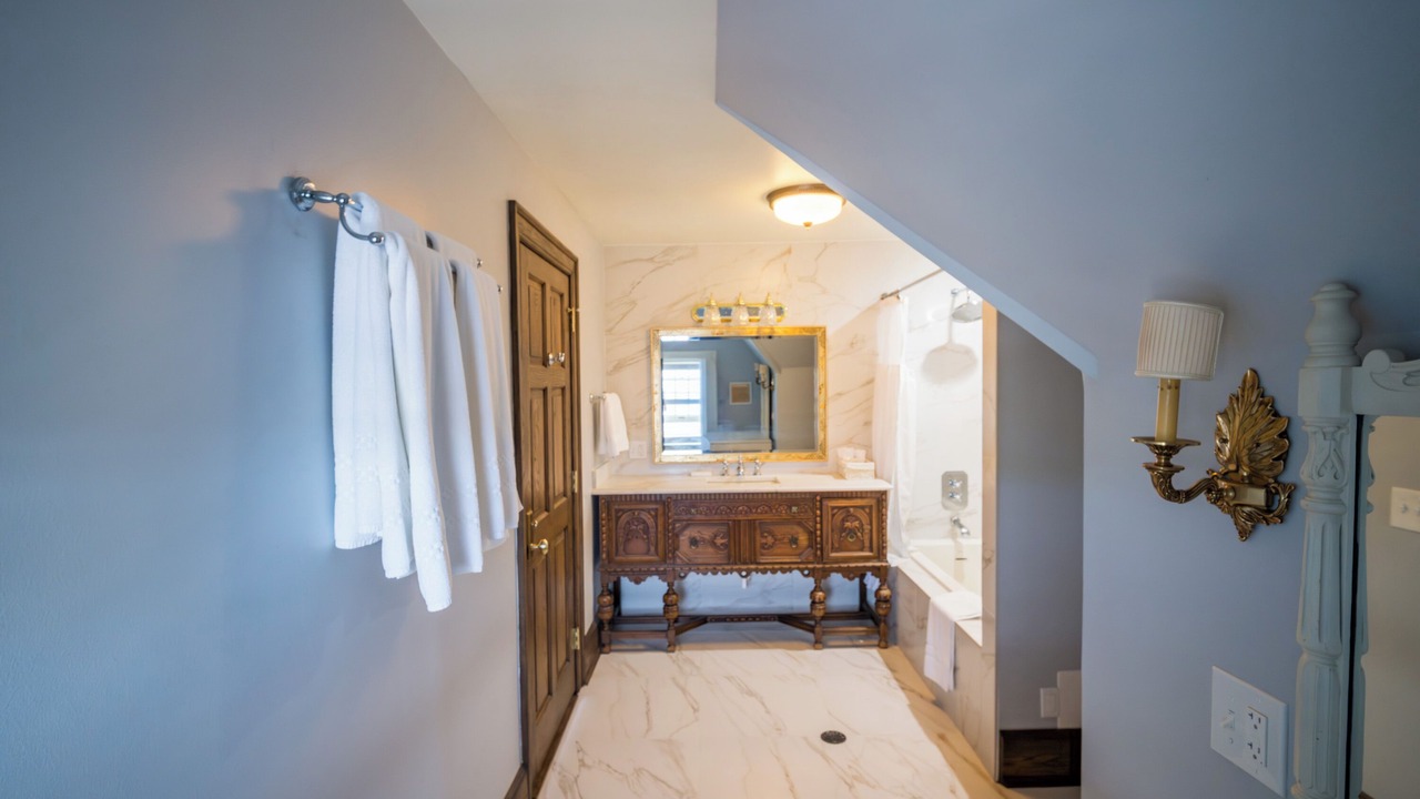 Photo of Bathroom in Detroit