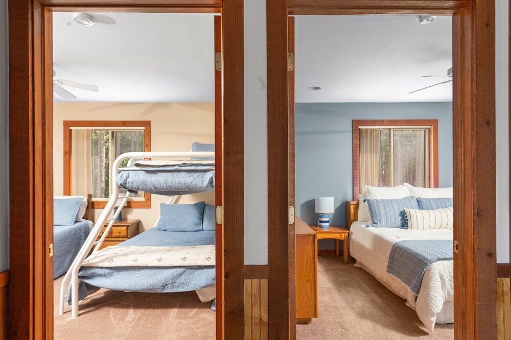 Photo of Bedroom in Central Lake