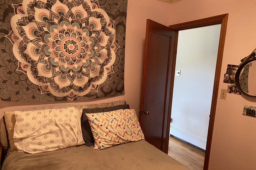 Photo of Bedroom in Effingham