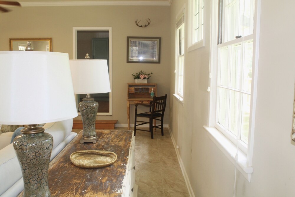 Photo of Livingroom in St. Francisville