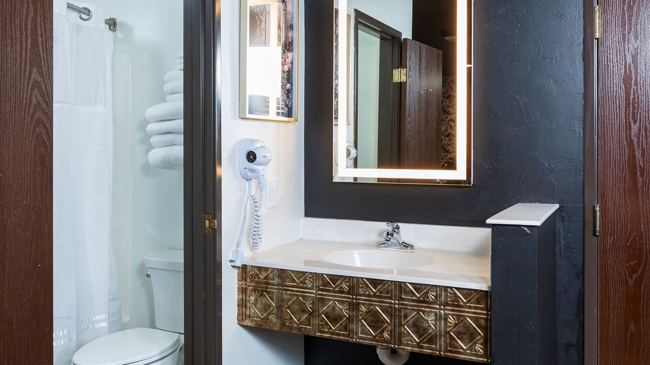 Photo of Bathroom in Ashwaubenon