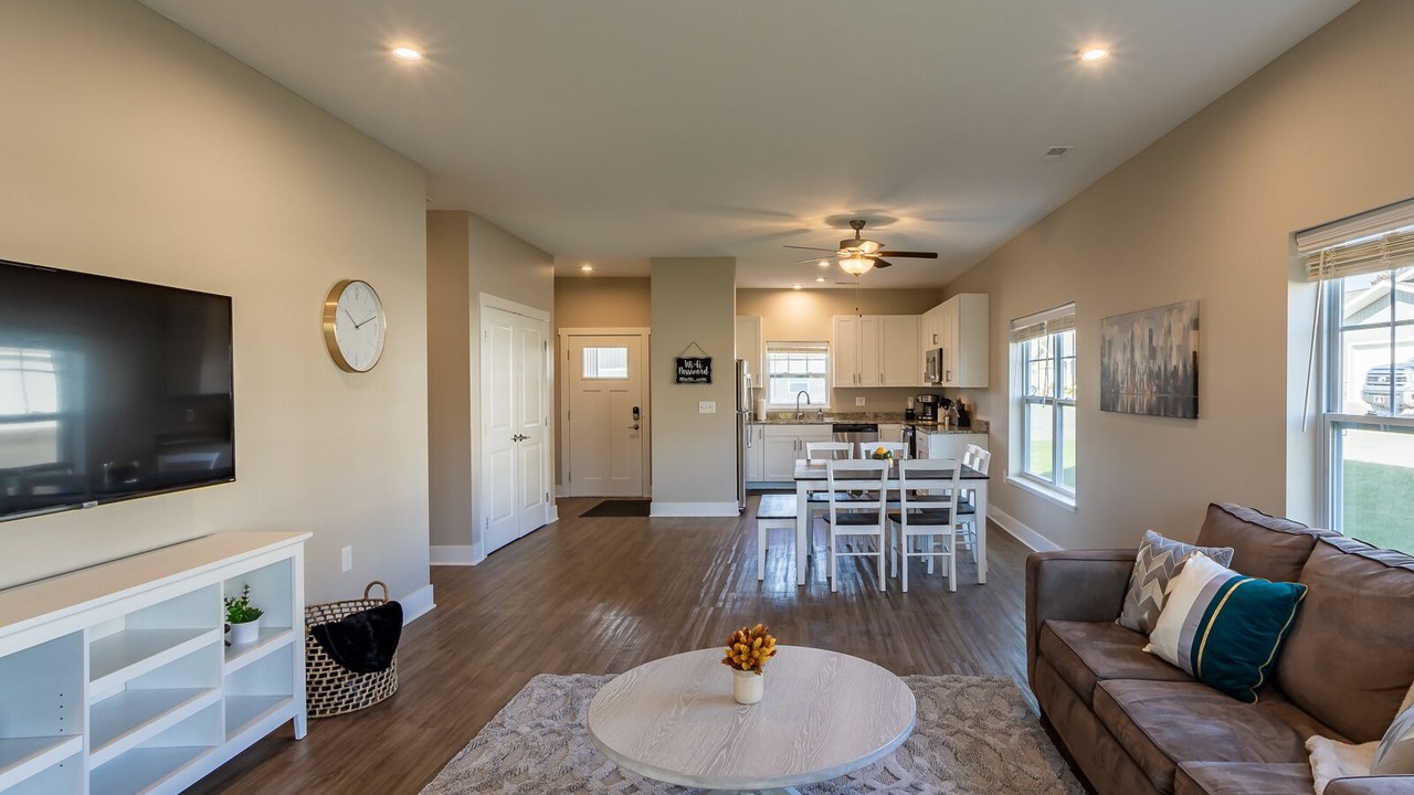 Photo of Others in Grandville