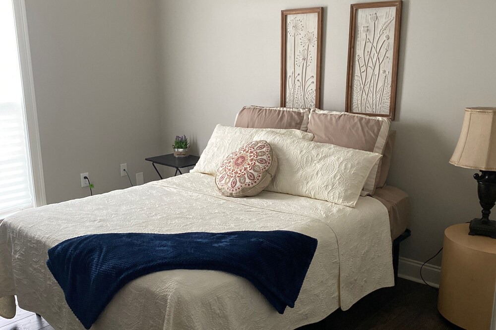 Photo of Bedroom in Zachary