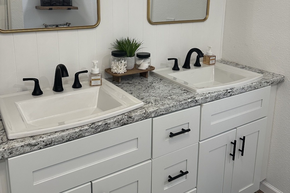 Photo of Bathroom in Cape Fair