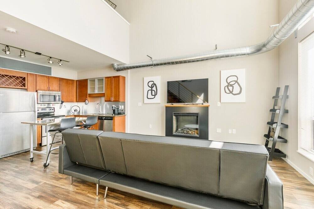 Photo of Bedroom in DeBaliviere Place