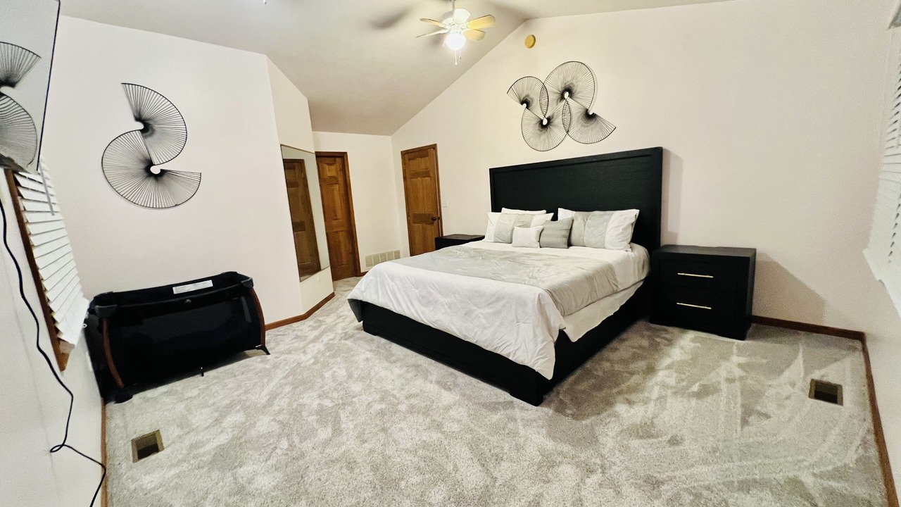 Photo of Bedroom in Higgins Lake