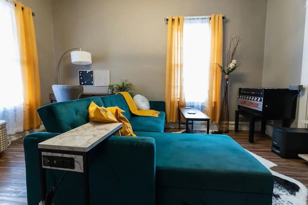 Photo of Bedroom in Hillsdale
