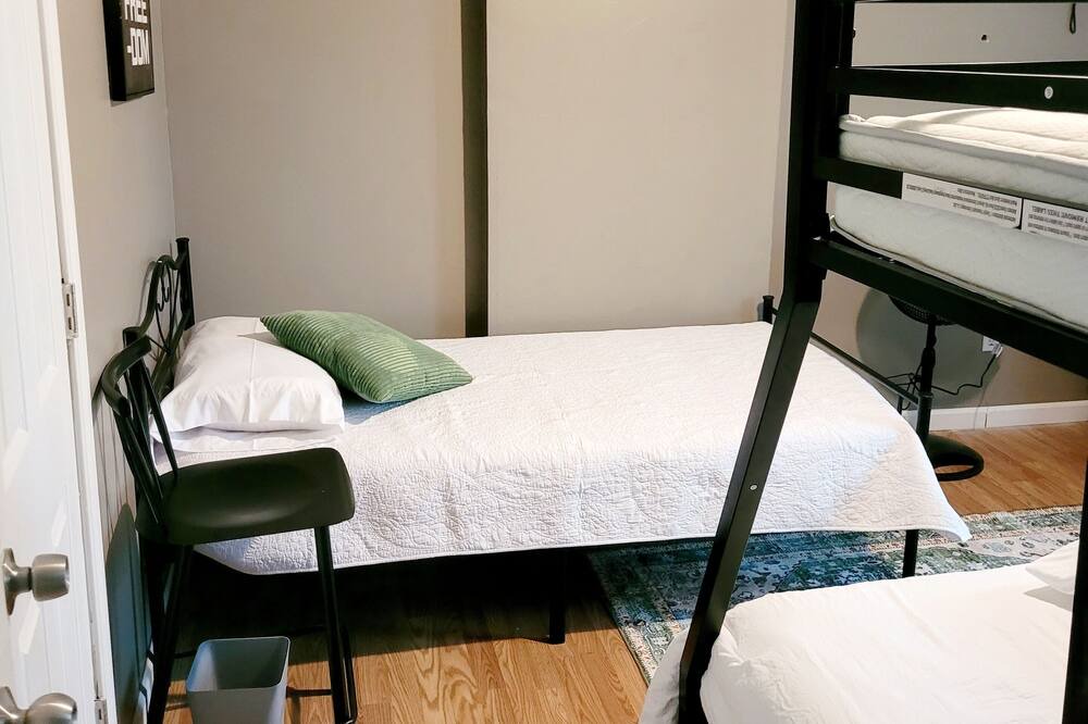 Photo of Bedroom in New Center Detroit