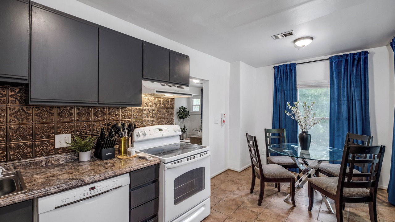 Photo of Kitchen in College Heights