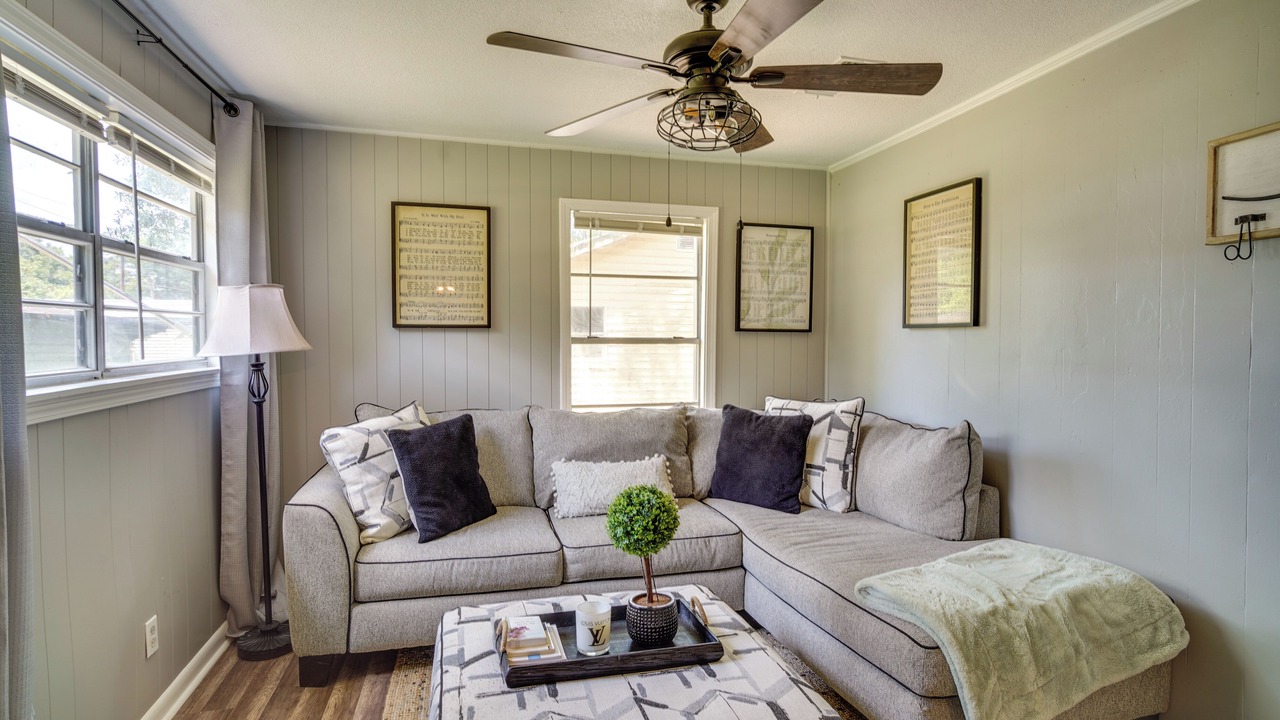 Photo of Livingroom in Clinton
