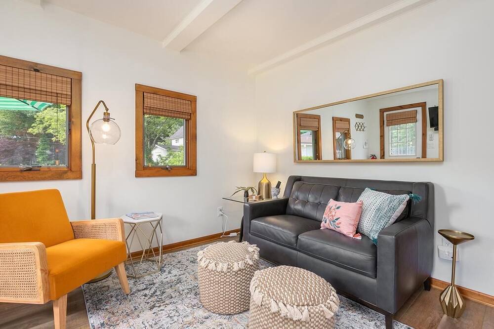 Photo of Livingroom in Saugatuck