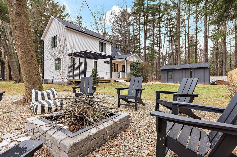 Photo of Patio Balcony in Shorewood-Tower Hills-Harbert