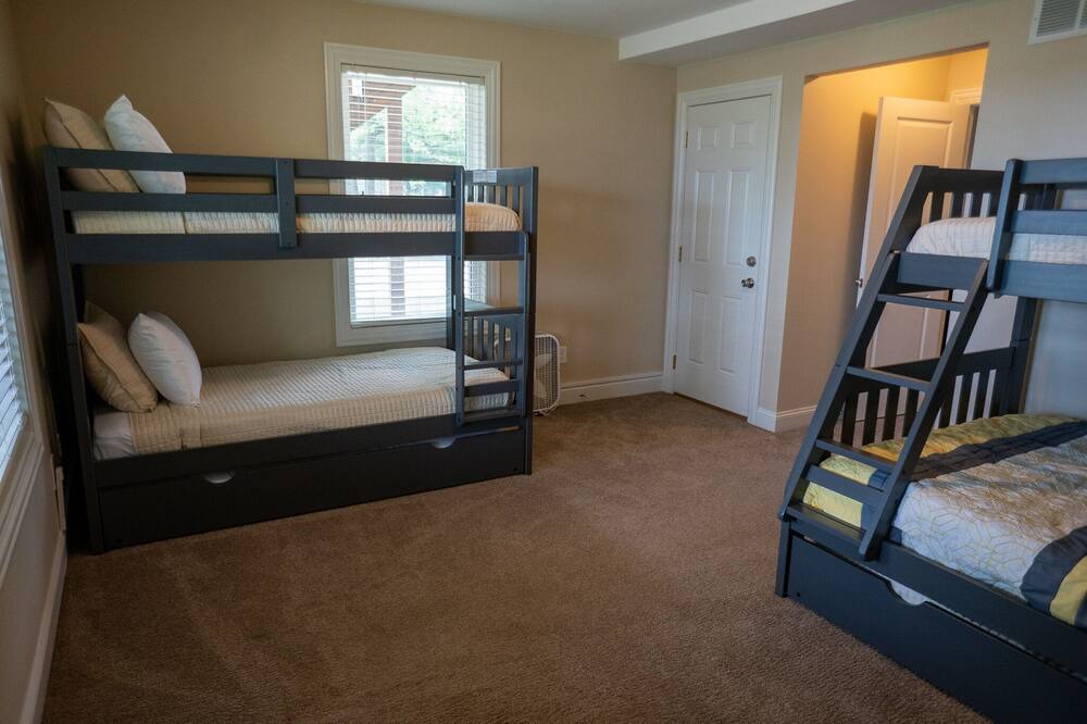 Photo of Bedroom in Shelbyville