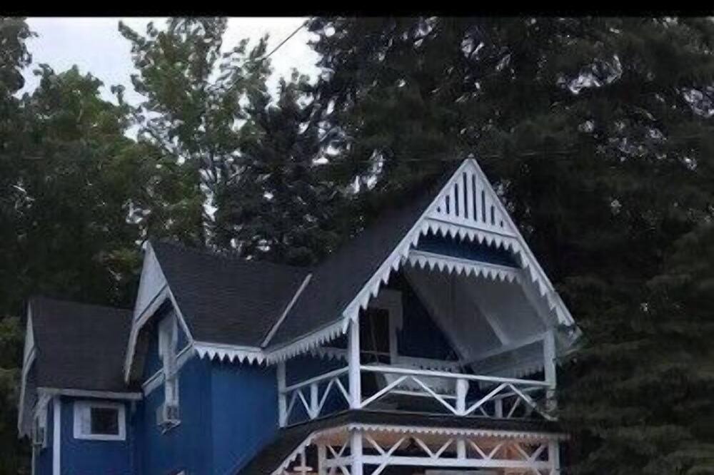 Photo of Outdoor in Bay View