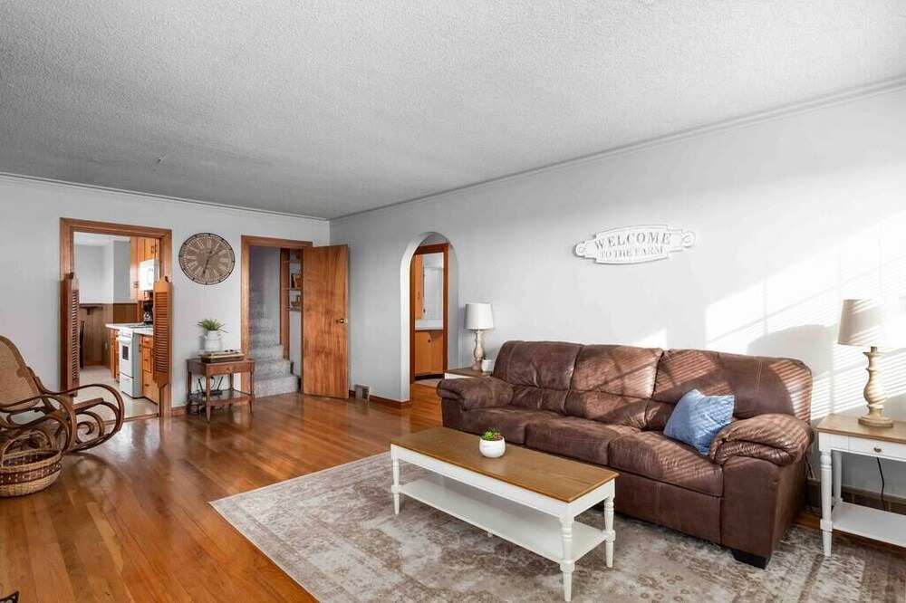 Photo of Livingroom in Plainview