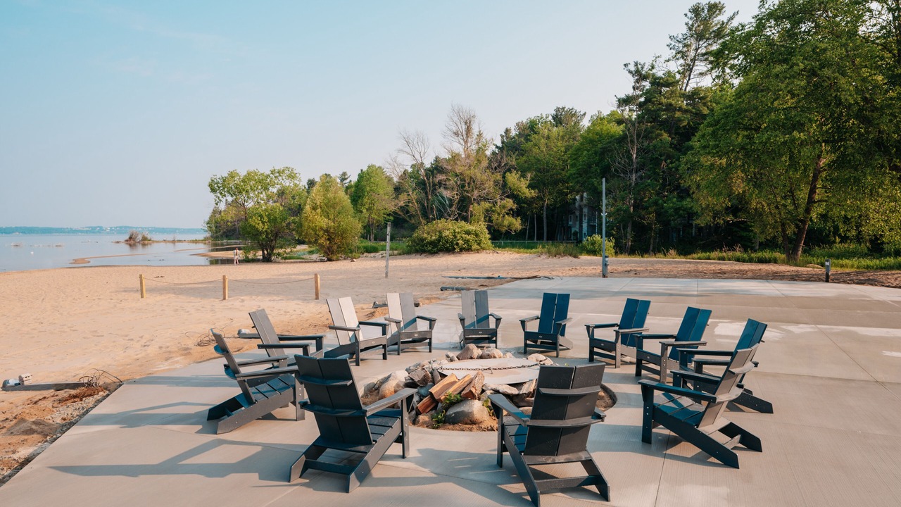 Photo of Outdoor in Acme