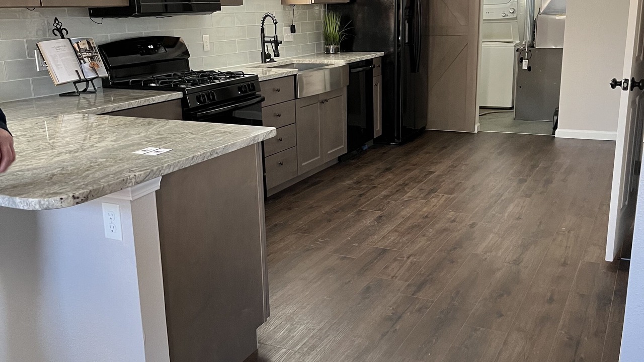 Photo of Kitchen in Lindenwood Park