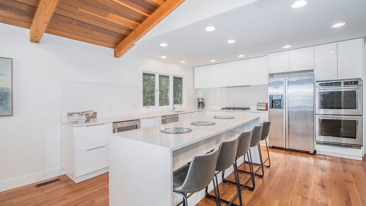 Photo of Kitchen in Lake Michigan Beach