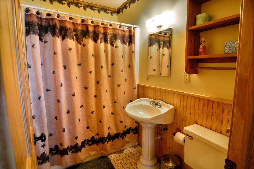 Photo of Bathroom in Iron River