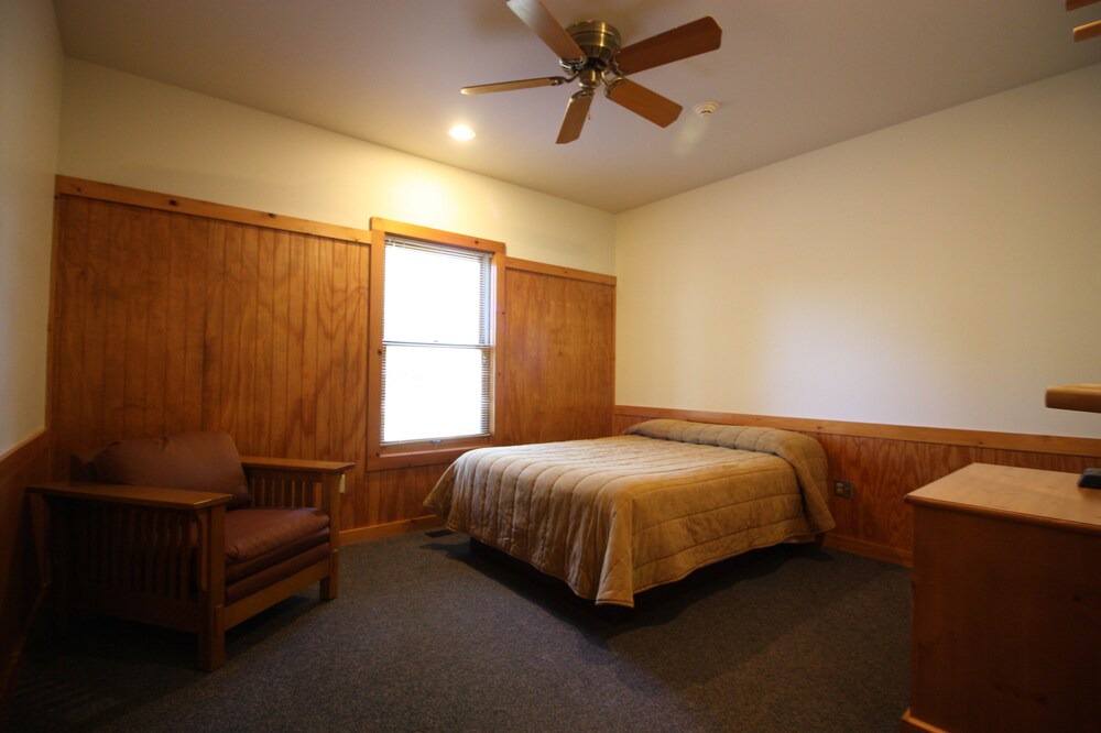 Photo of Bedroom in Trego