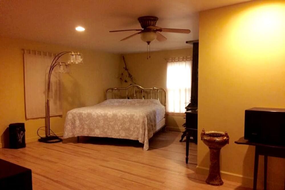 Photo of Bedroom in Gilbertsville