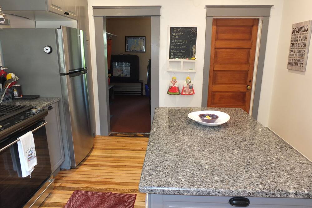 Photo of Bedroom in Frankfort