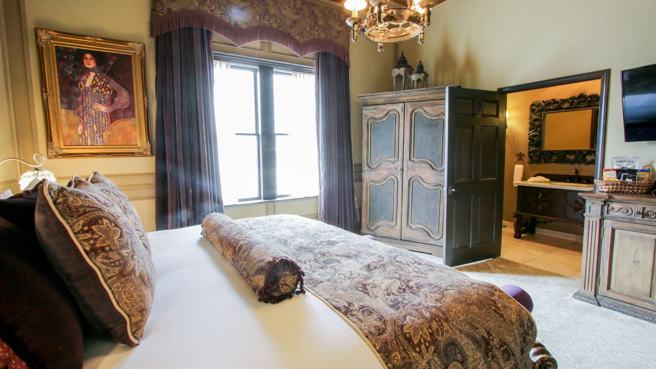 Photo of Bedroom in Downtown Detroit