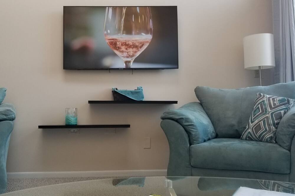 Photo of Livingroom in Acme