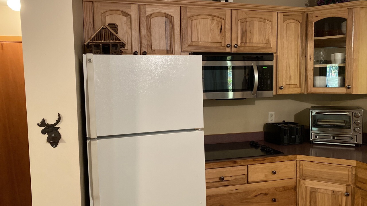 Photo of Kitchen in Higgins Lake