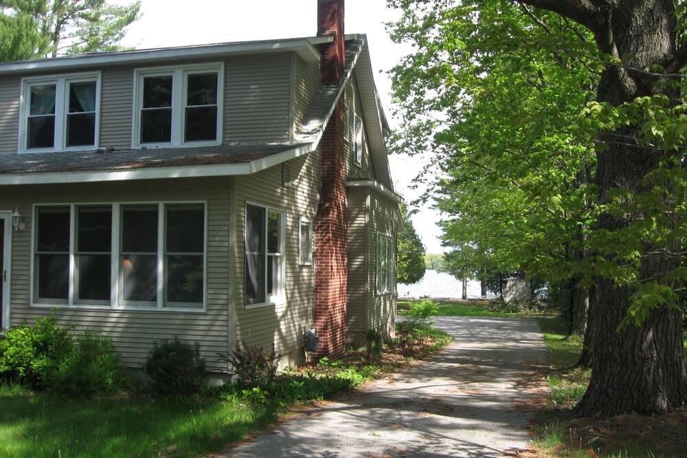 Photo of Outdoor in Maple City