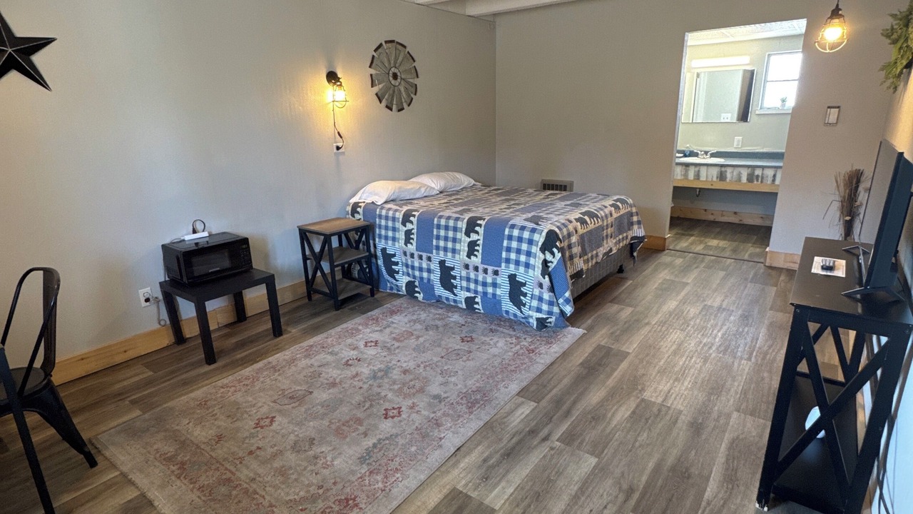 Photo of Bedroom in Tecumseh