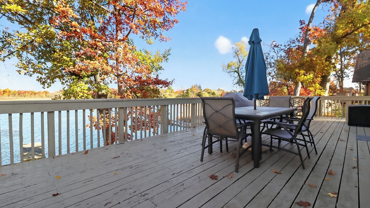 Photo of Outdoor in Grass Lake