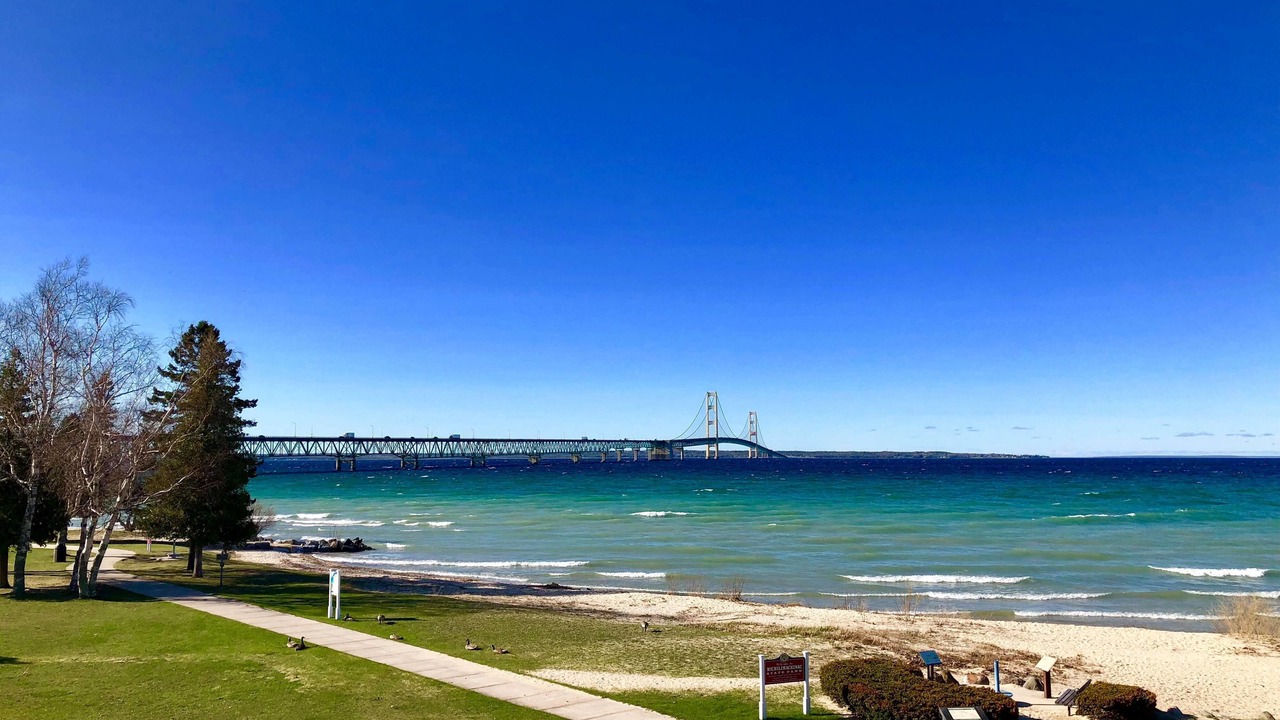 Photo of Others in Mackinaw City