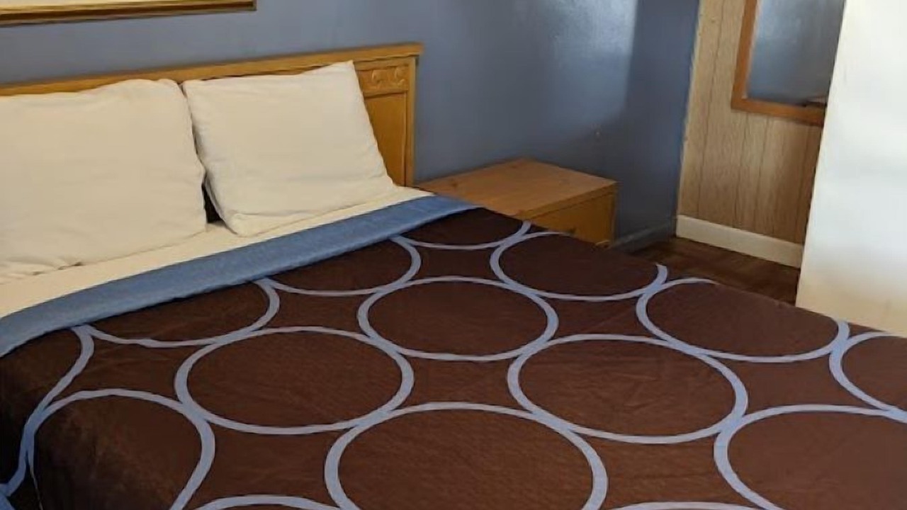 Photo of Bedroom in Melvindale