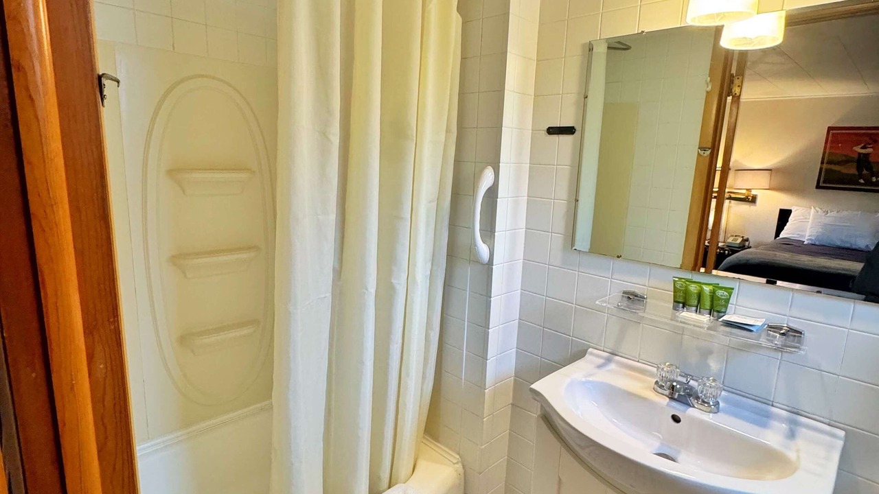 Photo of Bathroom in Mackinaw City