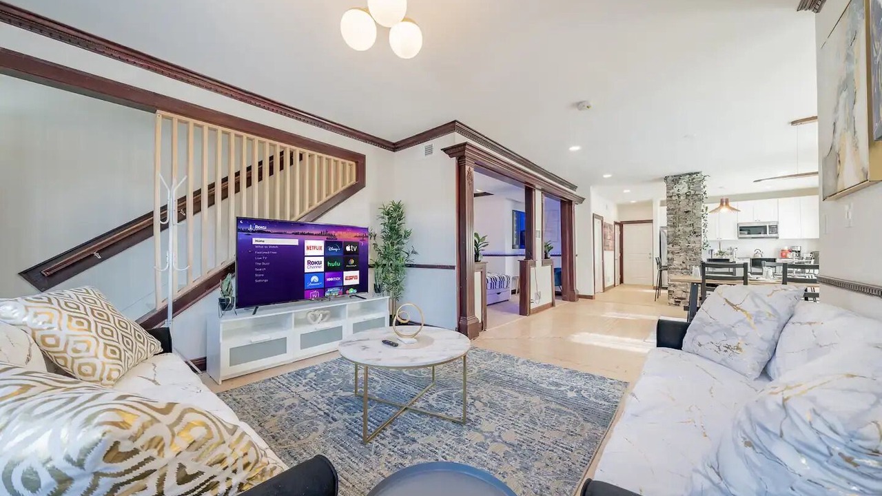 Photo of Livingroom in Brewers Hill
