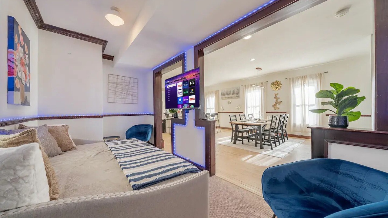 Photo of Livingroom in Brewers Hill