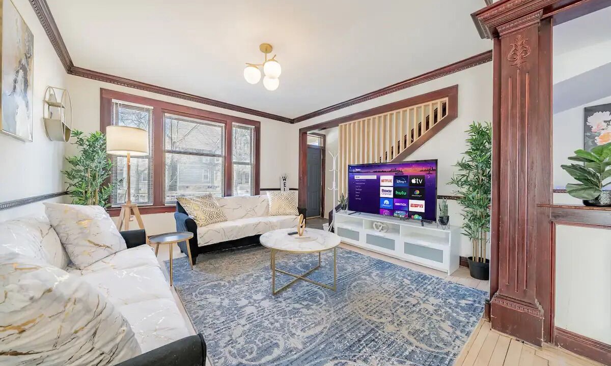 Photo of Livingroom in Brewers Hill