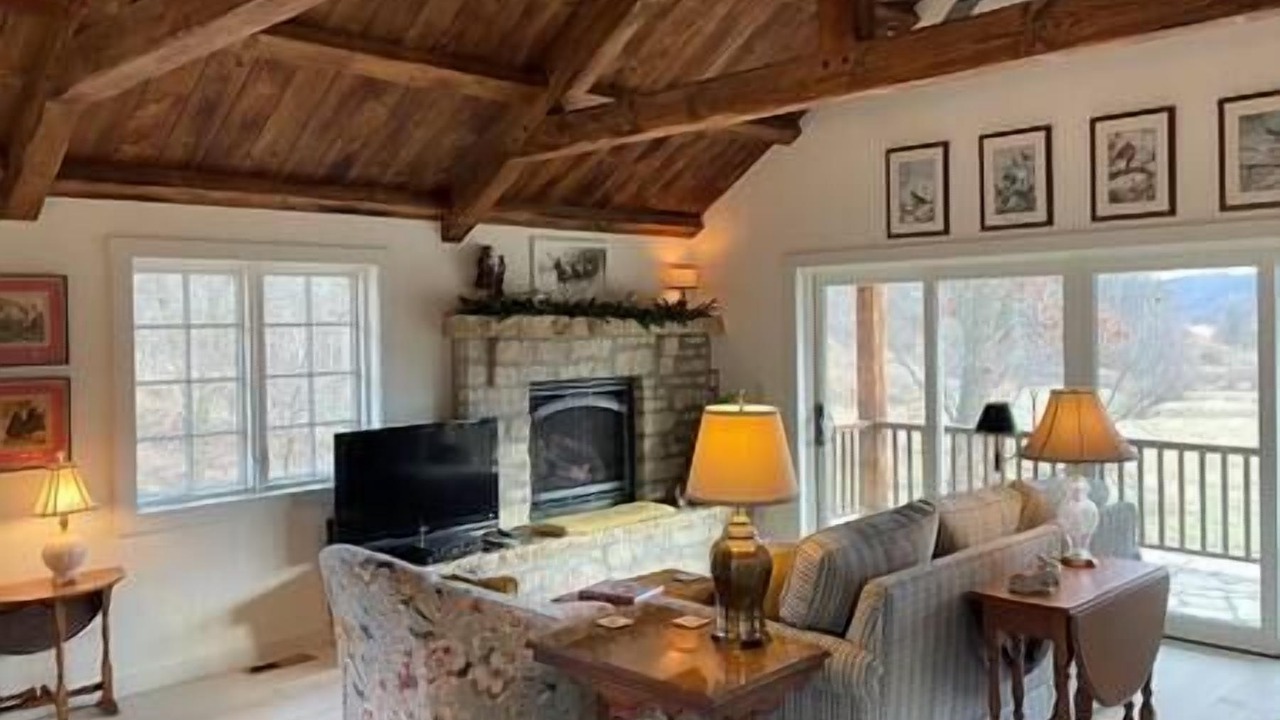 Photo of Livingroom in Woodman