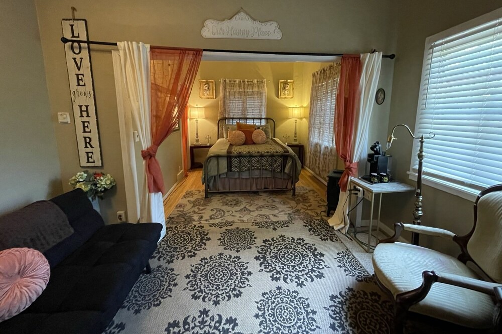 Photo of Bedroom in West Main HIll