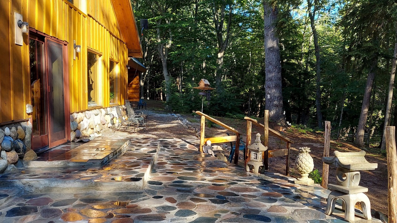 Photo of Outdoor in Maple City