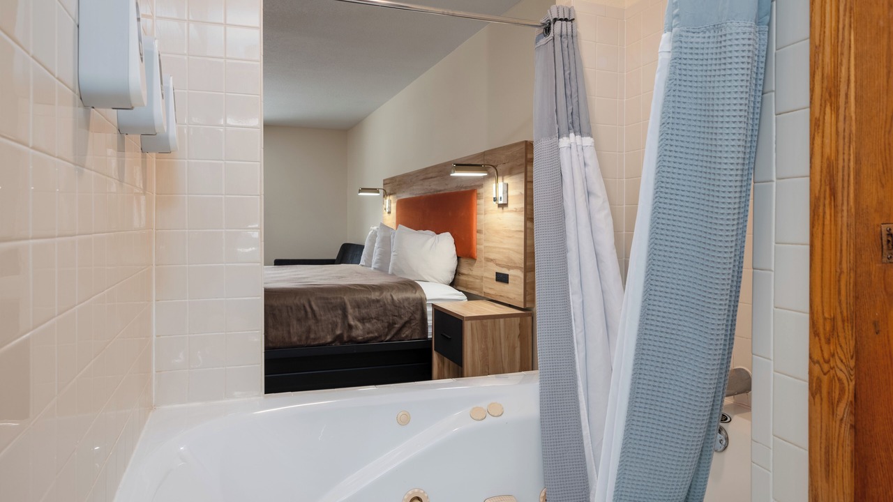 Photo of Bedroom in Kalkaska