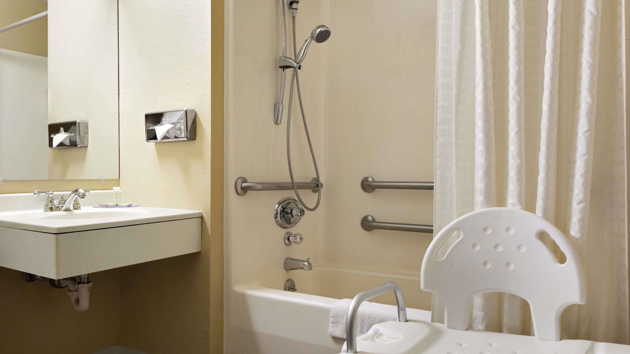 Photo of Bathroom in Marion