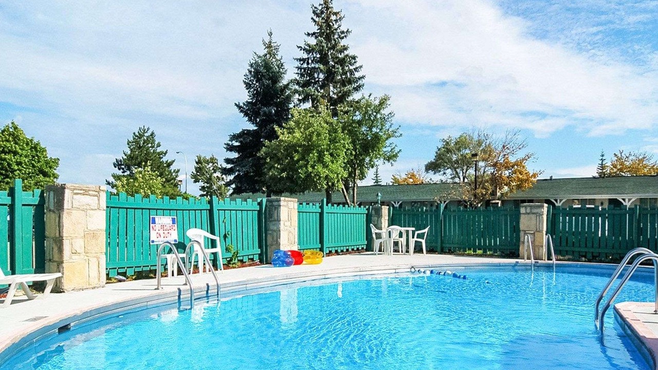 Photo of Outdoor in Madison Heights