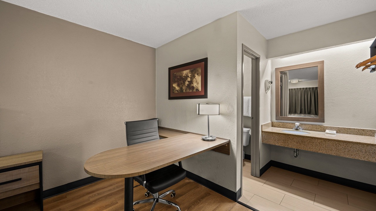Photo of Bedroom in Madison Heights