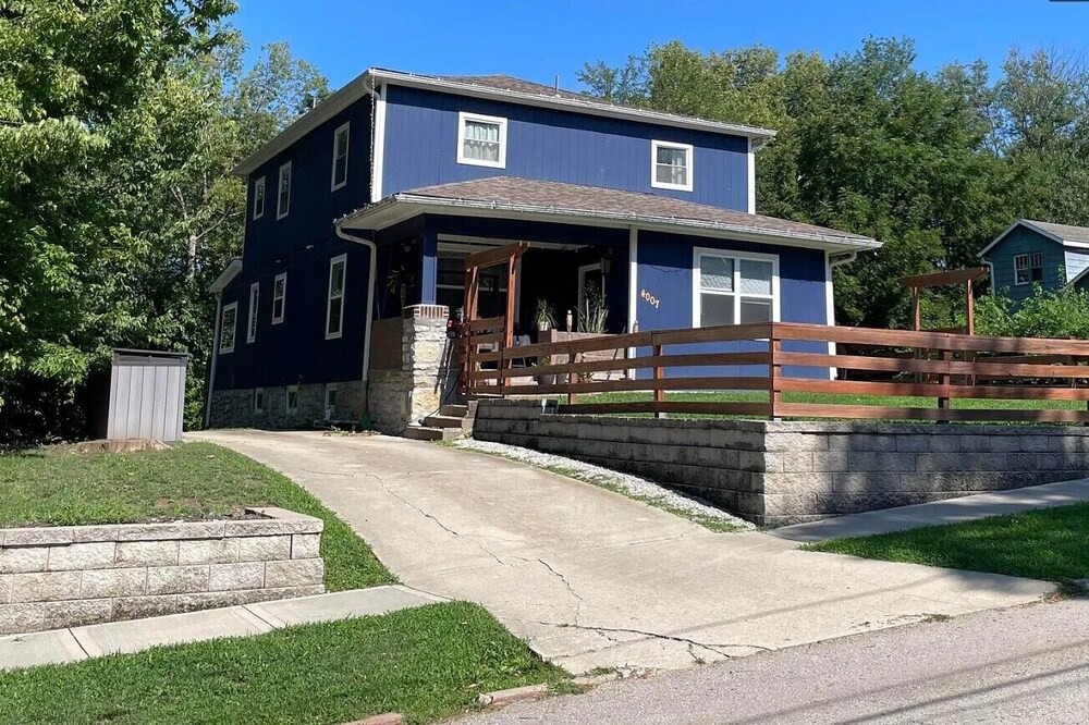 Photo of Outdoor in Rosedale