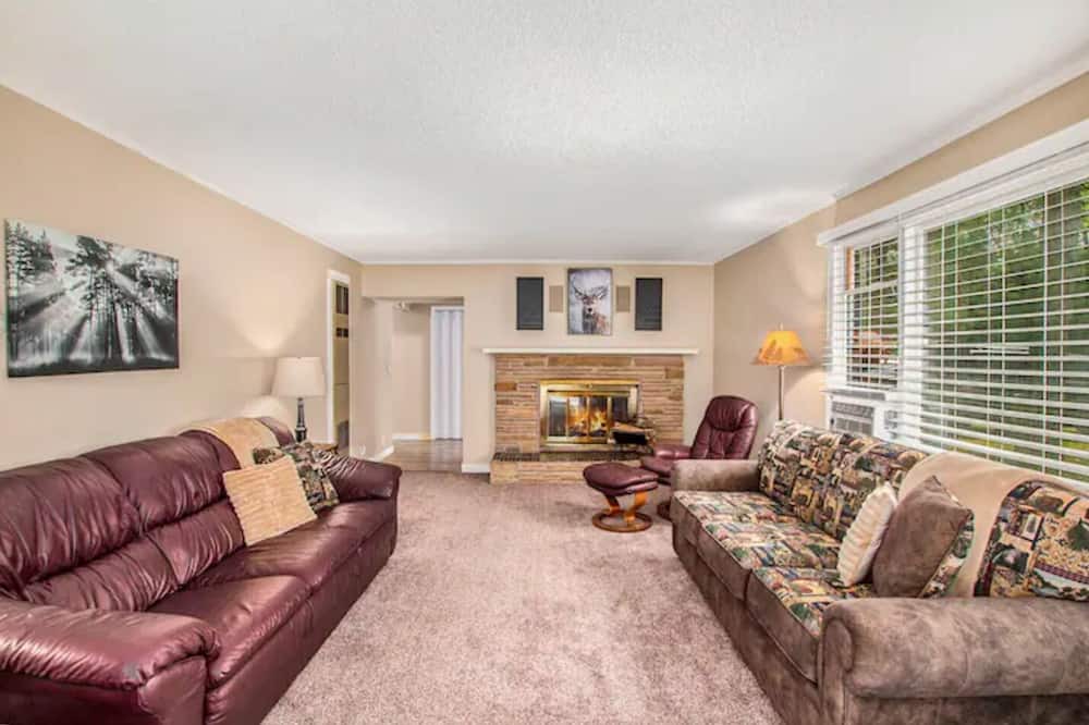 Photo of Livingroom in Baldwin